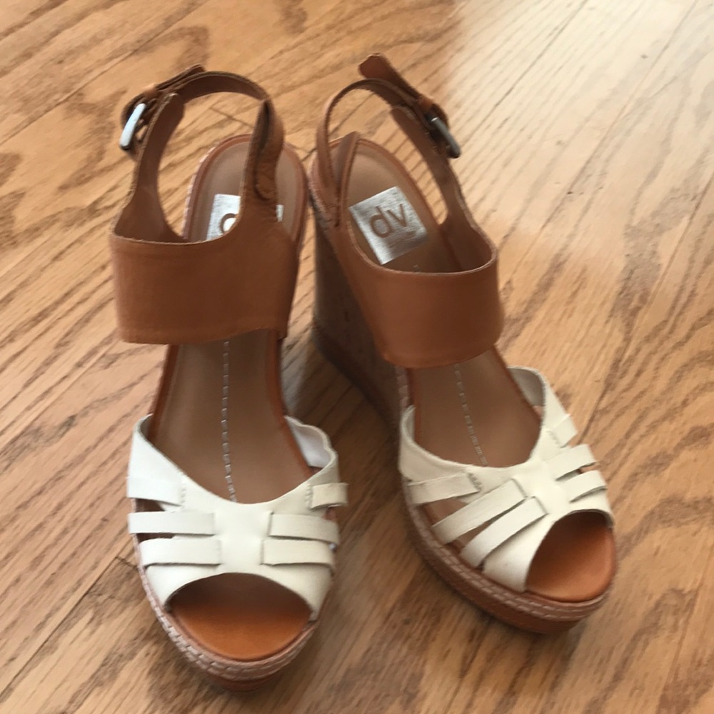 Dolce Vita Creme Wedges - Size 7 - EUC